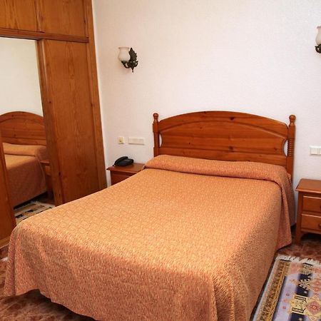 Hotel Los Arcos El Alquian Luaran gambar