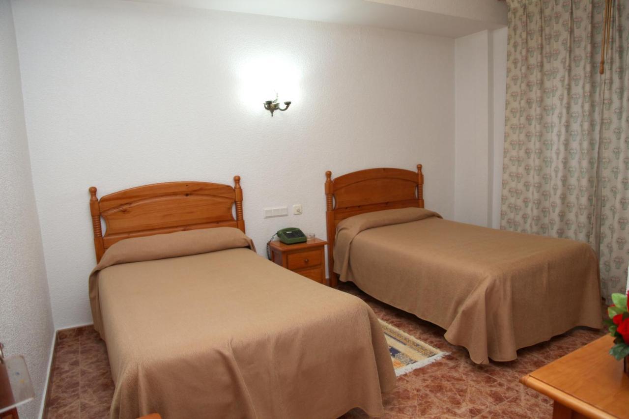 Hotel Los Arcos El Alquian Luaran gambar