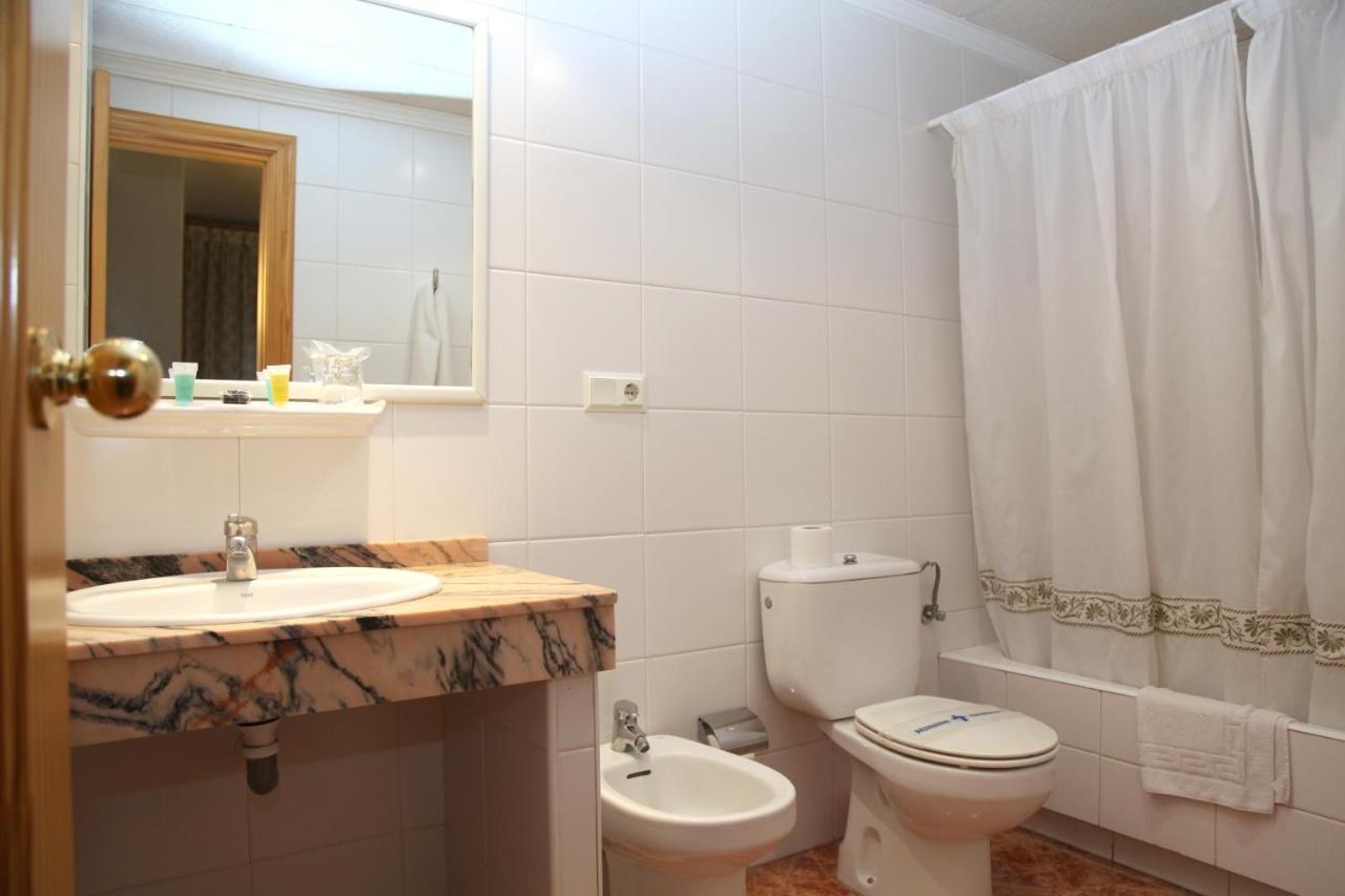 Hotel Los Arcos El Alquian Luaran gambar